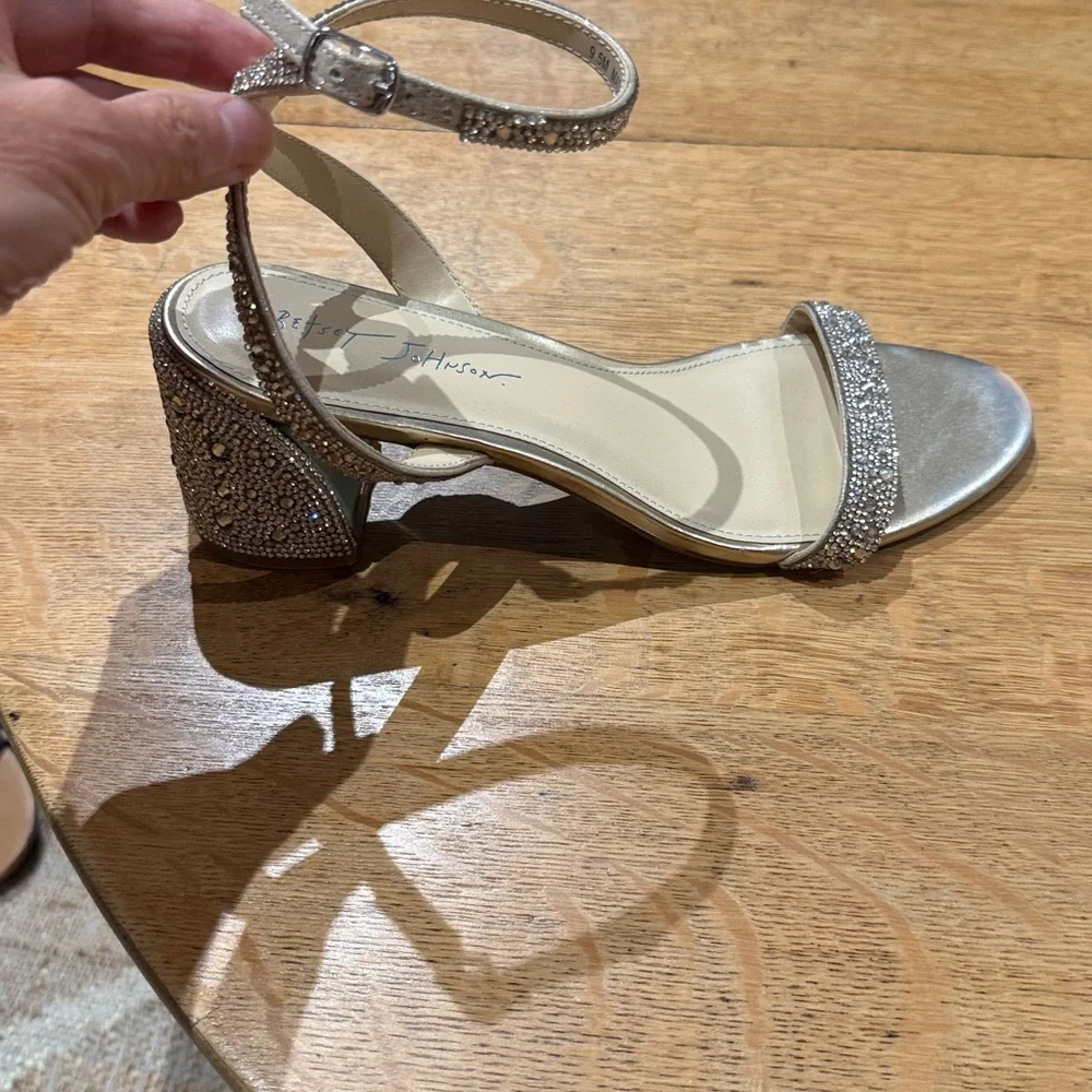 Betsey Johnson Glittering Gold Sandals. Size 9.5 - Picture 4 of 13